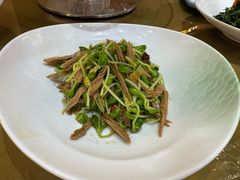 -艳阳天民俗村(公园路店)