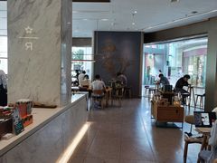 -星巴克臻选(深圳龙华红山天虹店)