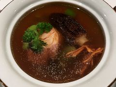 羊肚菌鸡肉卷清汤-蝶舍·MAISON PAPILLON