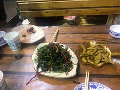 -一品江湖烧烤餐厅
