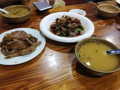-朱大嘴肥肠血旺(福字街店)