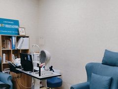 -上海大学附属上海和平眼科医院