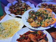 -亚龙湾亚泰商业街