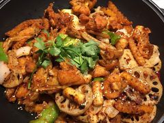 干锅牛蛙-渝蛙馆(新百店)