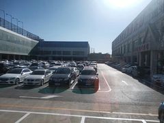 -健龙森俱乐部·游泳·健身·羽毛球综合体育馆