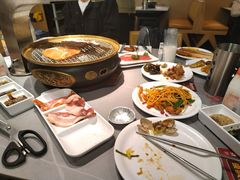 -山焱·炭火自助烤肉(周浦万达店)