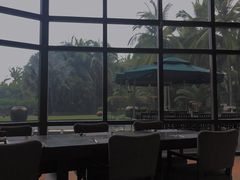 -三亚湾海居铂尔曼度假酒店