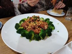 香辣美容蹄-闻道食府烙饼卷带鱼(原车耳营店原大觉寺店)
