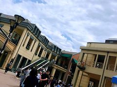 -王府井奥莱临潼小镇(临潼店)