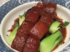 上海本帮红烧肉-谷语中餐厅