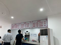-何记酿皮店(西流湾店)