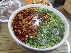 -陇上全荟兰州传统牛肉面(延吉路店)