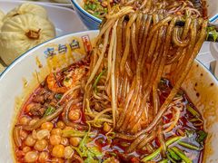 -李与白包子铺(桐梓林店)