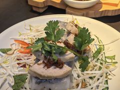 -大头虾越式风味餐厅(光明广场店)