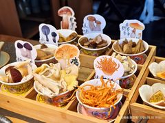 -菌自由丨野生菌火锅特色庭院餐厅(丽江古城店)