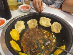 -鲁员外地锅鸡地锅鱼(古墩路店)