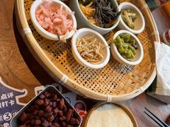 -包整·丝娃娃(甲秀楼景观店)