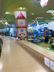 -莫莉幻想儿童乐园(武汉经开永旺店)
