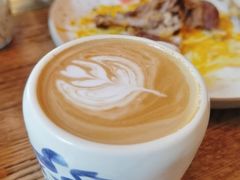 咖啡-Brut Eatery Wine Bar & Restaurant (建国东路店)