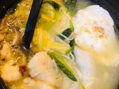 上海黄鱼砂锅煨面-白玉兰传统小吃