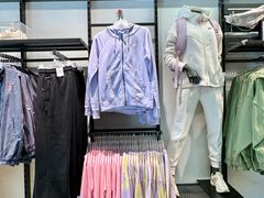 -百年港湾奥特莱斯(香炉礁店)