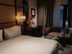 -万泊酒店(长沙五一广场国金中心店)