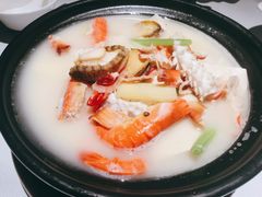 杂锦海鲜豆腐煲-闻见中国海南菜(K11店)