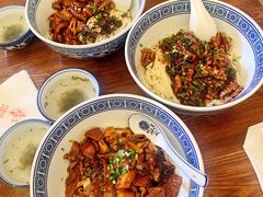 八宝辣酱面-沪西老弄堂面馆(定西路店)