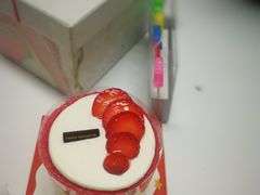 -巴黎贝甜·生日蛋糕(环球中心店)