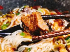 -八月美食小馆(银泰城总店)