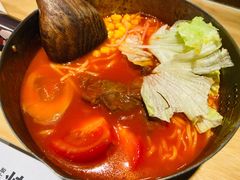 肥牛炼番茄米线-火山屋台(新街口店)