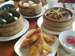 -上海玫瑰园度假酒店