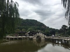 -灵岩山风景区