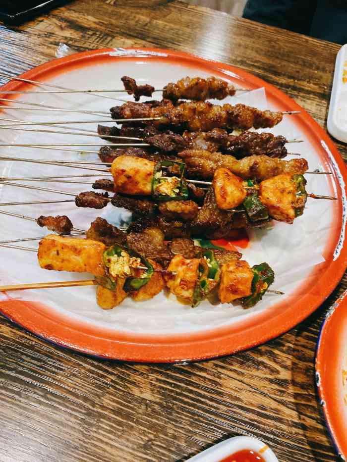 上上签秘制炸串电烤串(中央大街店)-"[圆图钉]地理位置:中央大街附近