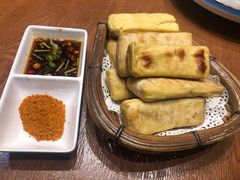 石屏烧豆腐-老滇山寨•云南特色菜•地方菜•民族风情歌舞表演(金碧店)