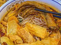 -弘束束柳州深巷螺蛳粉(珠江路店)