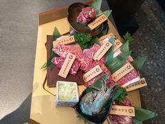 -铭牛烧肉·和牛海鲜自助(高新月牙湖店)