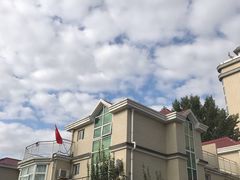 -兴芮温泉度假区