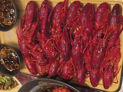 -肥肥虾庄·金牌油焖大虾(汉口城市广场店)