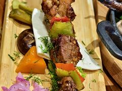 -米德维奇俄式西餐厅(西六道街店)