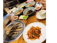 -草家酱蟹炭火烤肉店(珲春南路一店)