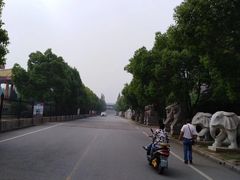 -华西龙希大酒店旅游观光区