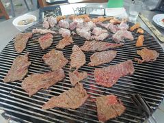 -小辣椒火盆烧烤(温泉南街店)