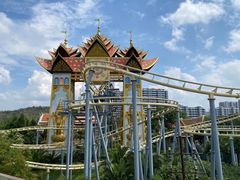 -七彩云南欢乐世界