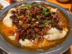 -云海肴·汽锅鸡·云南菜(天山百盛优客店)