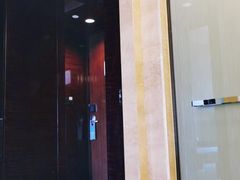 -成都保利公园皇冠假日酒店(熊猫基地店)