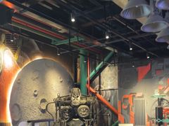 -极限PLAY运动娱乐新世界·团建派对潮玩休闲馆·室内蹦极高空游乐园