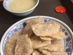 老北京炸灌肠-门框胡同百年卤煮(新街口店)