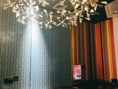 -K+全国连锁KTV(绿地缤纷天地店)