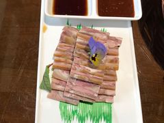 -东口码头·烧鸽子·鱼头泡饼·地方菜(金鹰悦城店)
